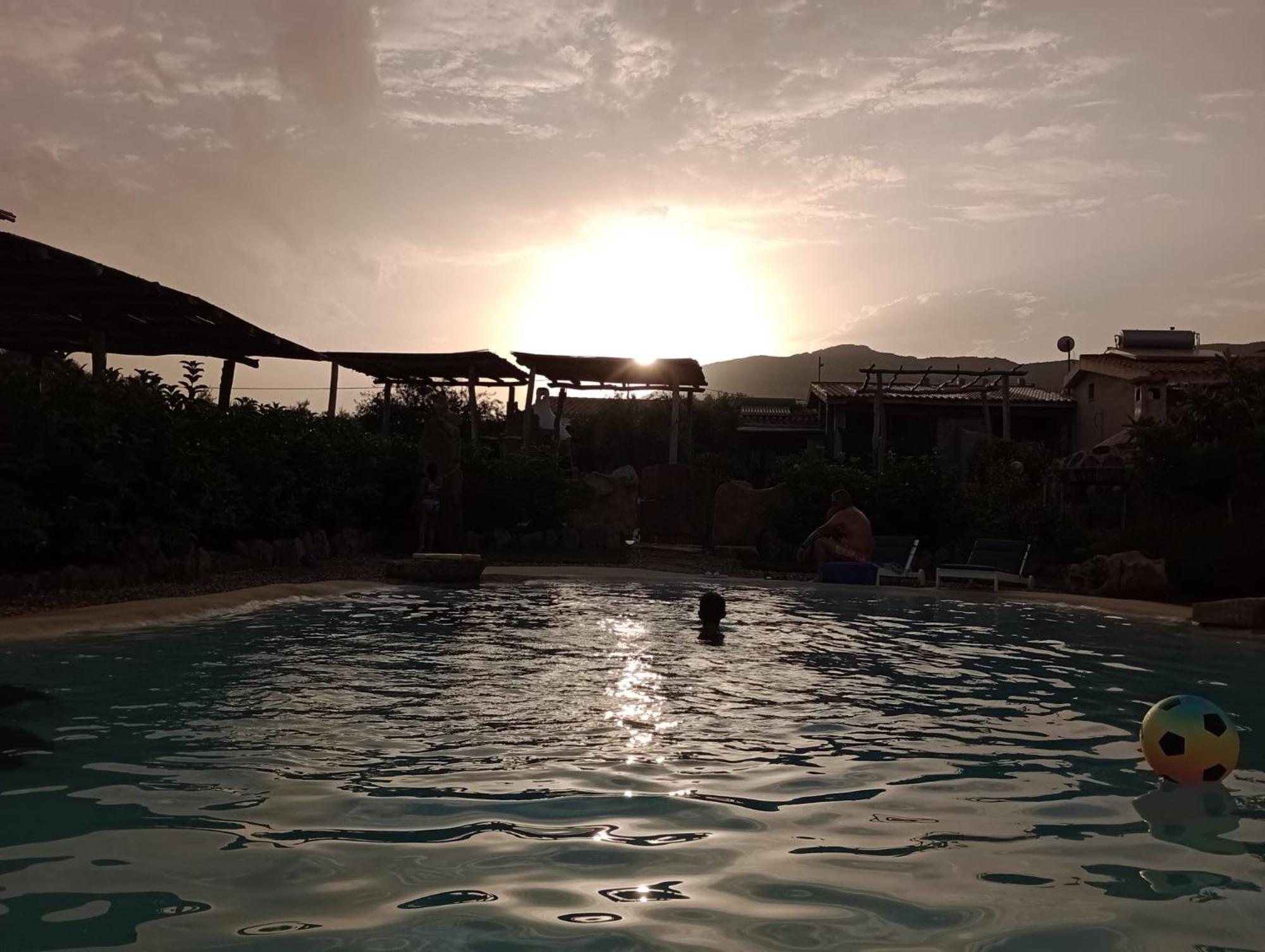 Vila Cuccuru Relax - B Iun Q9882 Orosei Exteriér fotografie